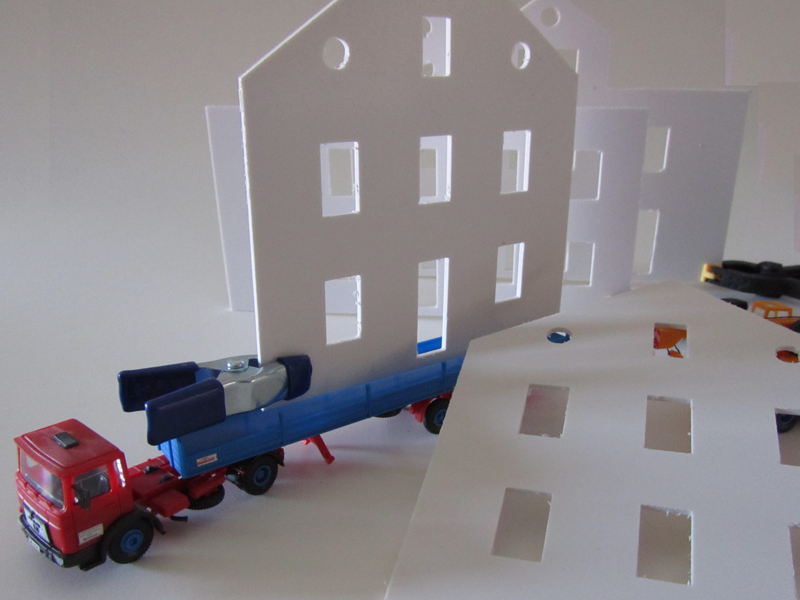 WĂ€nde fĂŒr das StationsgebĂ€ude WĂ€nde fĂŒr das StationsgebĂ€ude