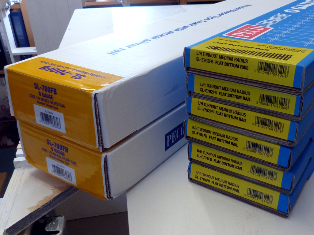 Das Peco Gleismaterial, direkt in UK eingekauft, ist auch schon eingetroffen